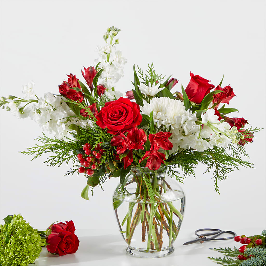 Merry Moment Bouquet – A Florist Original – Executive Flowers, El Paso TX