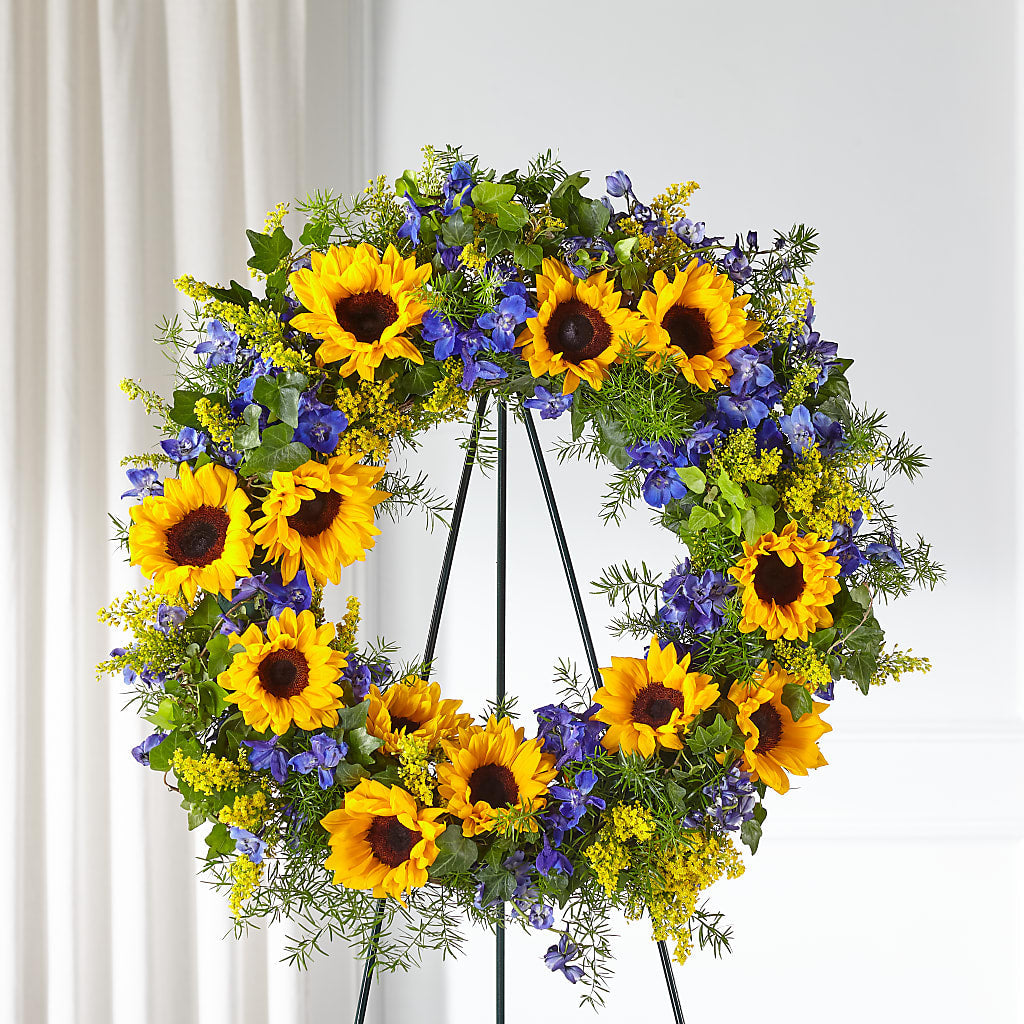 Bright Rays Wreath – Executive Flowers, El Paso TX