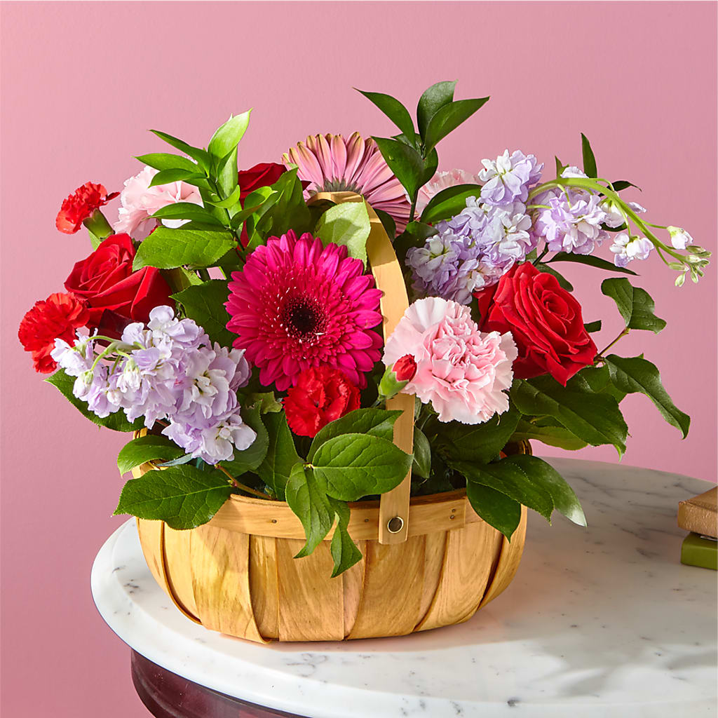 Pink Picnic Basket – Executive Flowers, El Paso TX