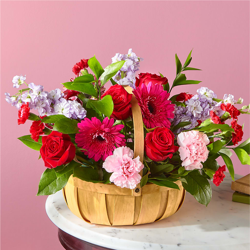 Pink Picnic Basket – Executive Flowers, El Paso TX