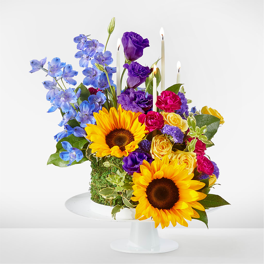 Star of the Day Floral Cake – Executive Flowers, El Paso TX