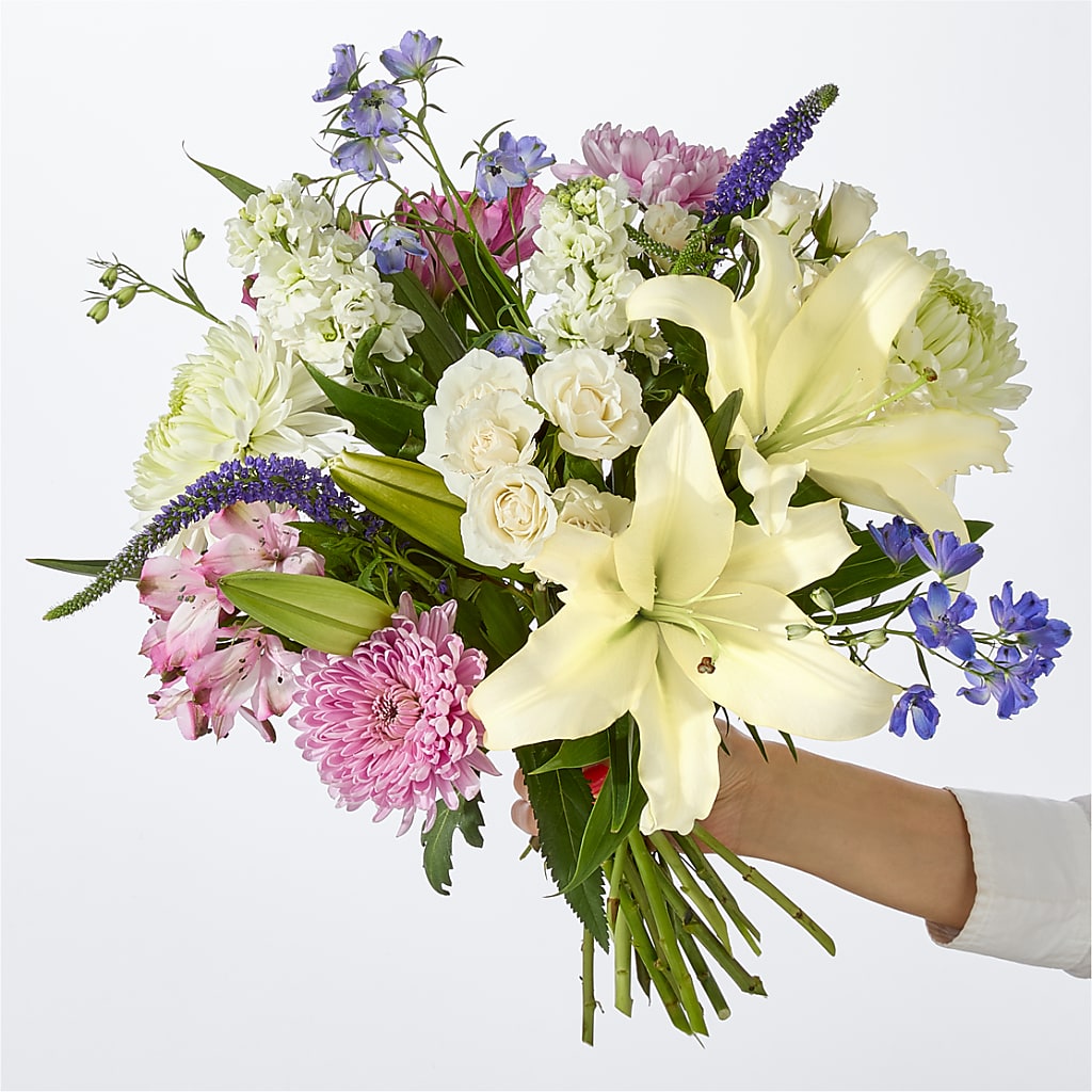 Winter Celebration Bouquet –  Executive Flowers, El Paso TX