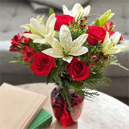 Evergreen Delight Bouquet –  Executive Flowers, El Paso TX