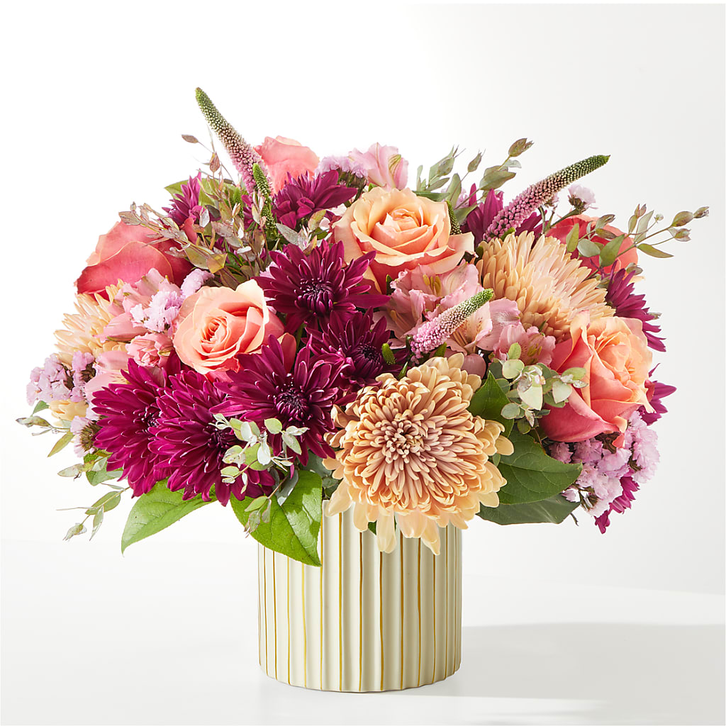 Berry Cobbler Bouquet with Ivory Vase –  Executive Flowers, El Paso TX