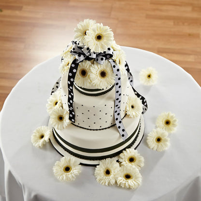 Simple Sophistication Cake Décor –  Executive Flowers, El Paso TX